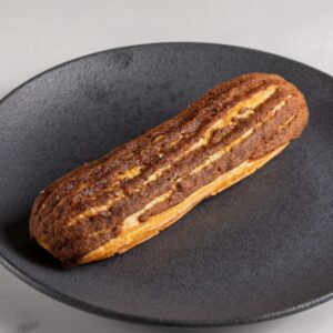 Eclair de chocolate